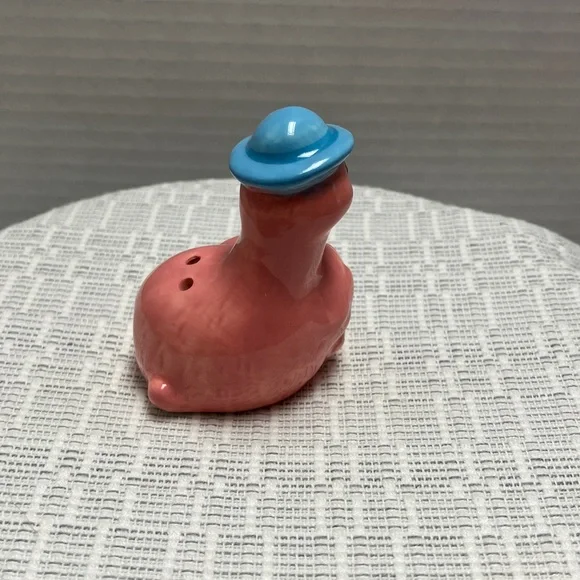 Flamingo Salt and Pepper Shakers - Picture 6 of 8